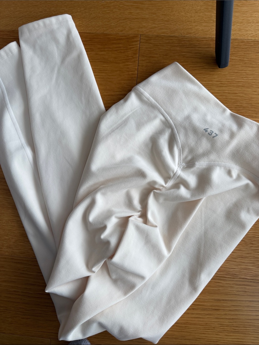 437 ivory leggings